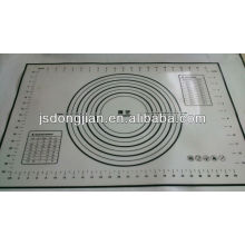 Heat resistant fiberglass silicone baking mat